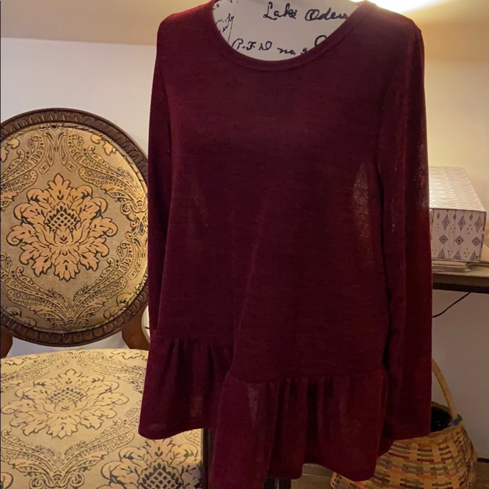 NWOT Wine colored light sweater/top